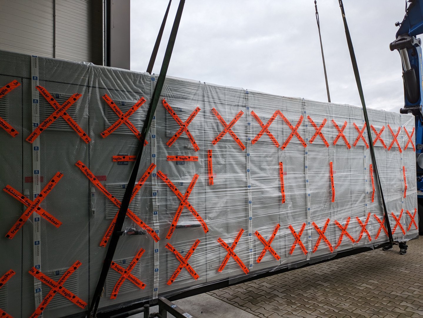 Transport rollercoaster cabinet